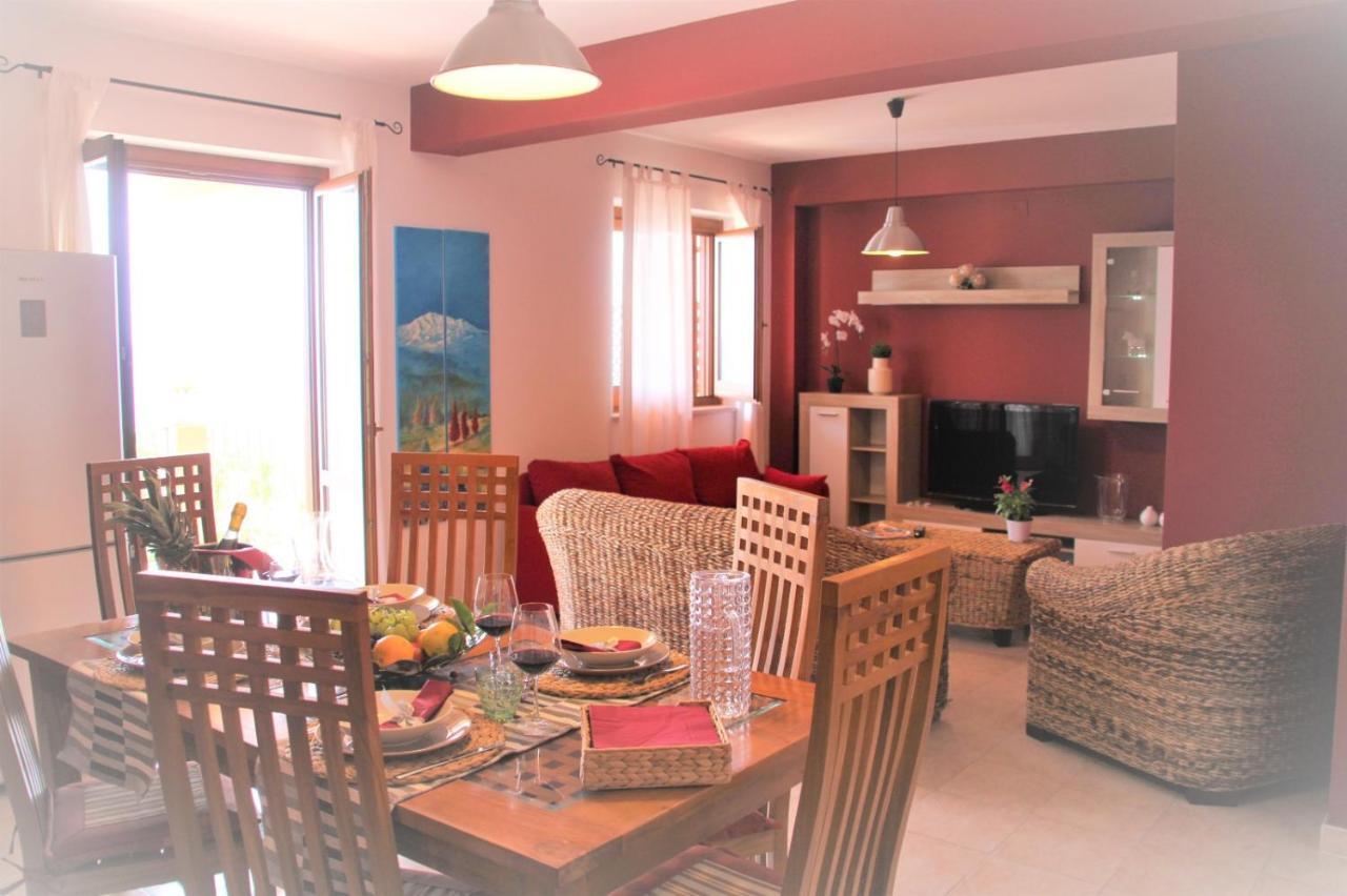 Poseidone Sea Apartment Taormina Mazzeo Ngoại thất bức ảnh