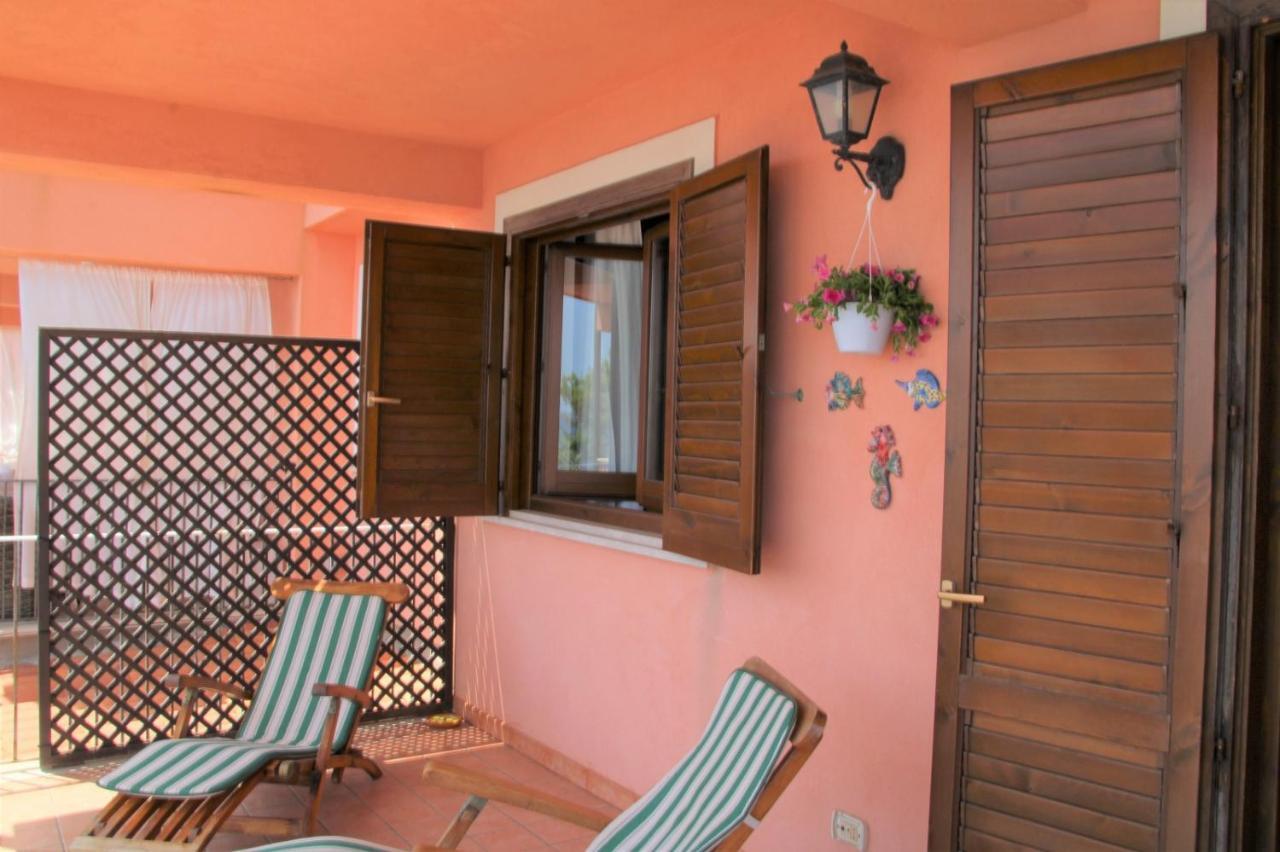 Poseidone Sea Apartment Taormina Mazzeo Ngoại thất bức ảnh